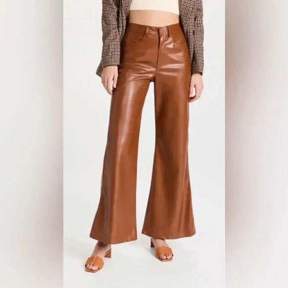 Enza Costa
Vegan Leather Wide Leg Pants size 27 tall - Picture 14 of 17